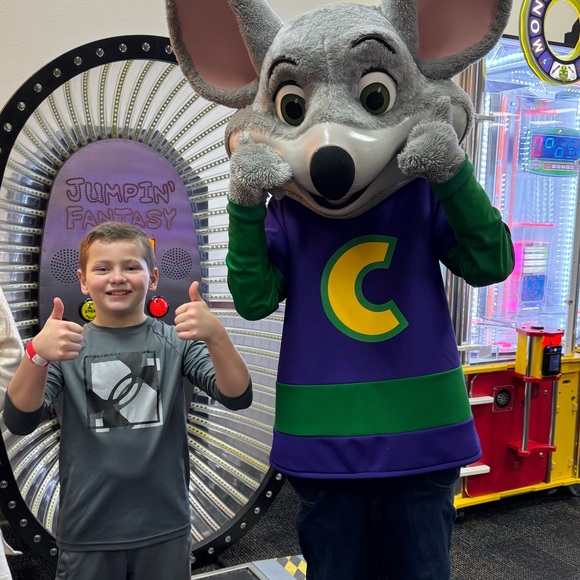 Meet your Posher, Brandy - Picture 15 of 16